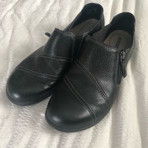 Women’s Clark dress shoes